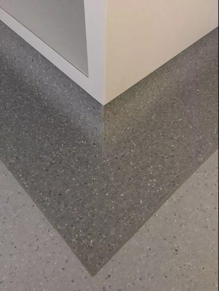 pvc塑膠地板是如何鋪裝上墻的？