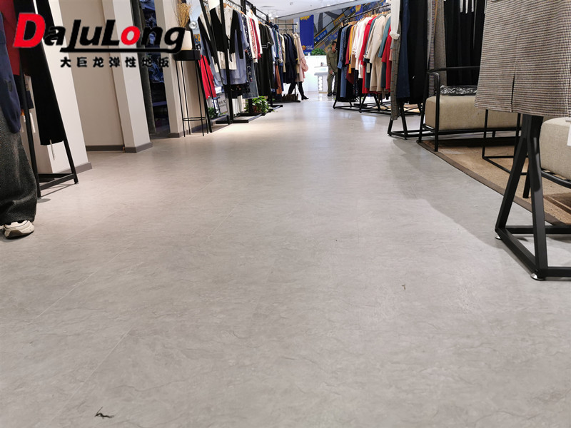 人們對彈性pvc卷材地板認識誤區恰恰是它的優勢