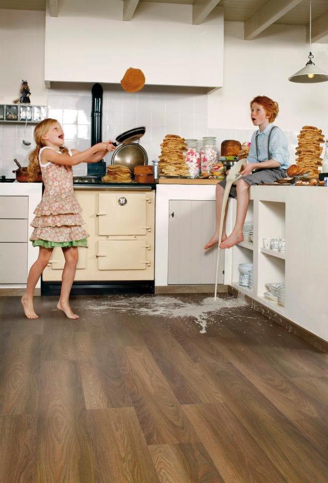 推動行業的未來發展，卡曼國際退出SPC地板