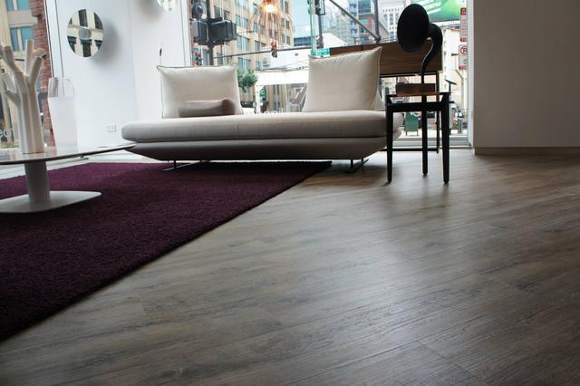 推動行業的未來發展，卡曼國際退出SPC地板