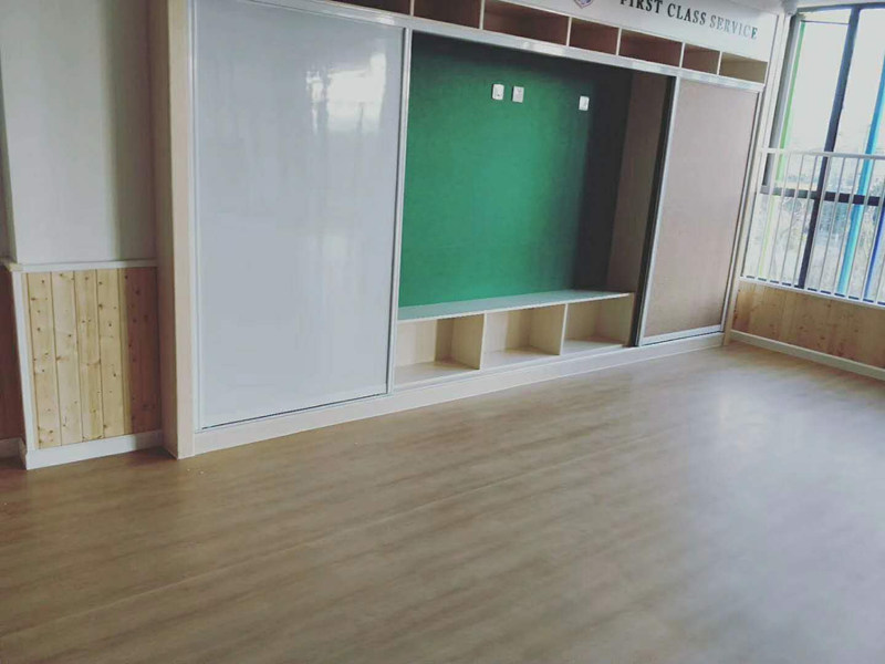 鋪裝pvc卷材地板基礎有裂縫如何處理